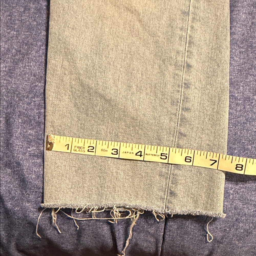 GAP Women's Classic Light Blue Straight Leg Jeans - Picture 5 of 5